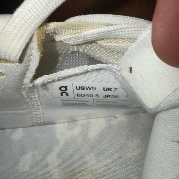 On Running On Cloud Cloudpulse White Frost Womens Sneakers - Size 9 - Picture 6 of 7